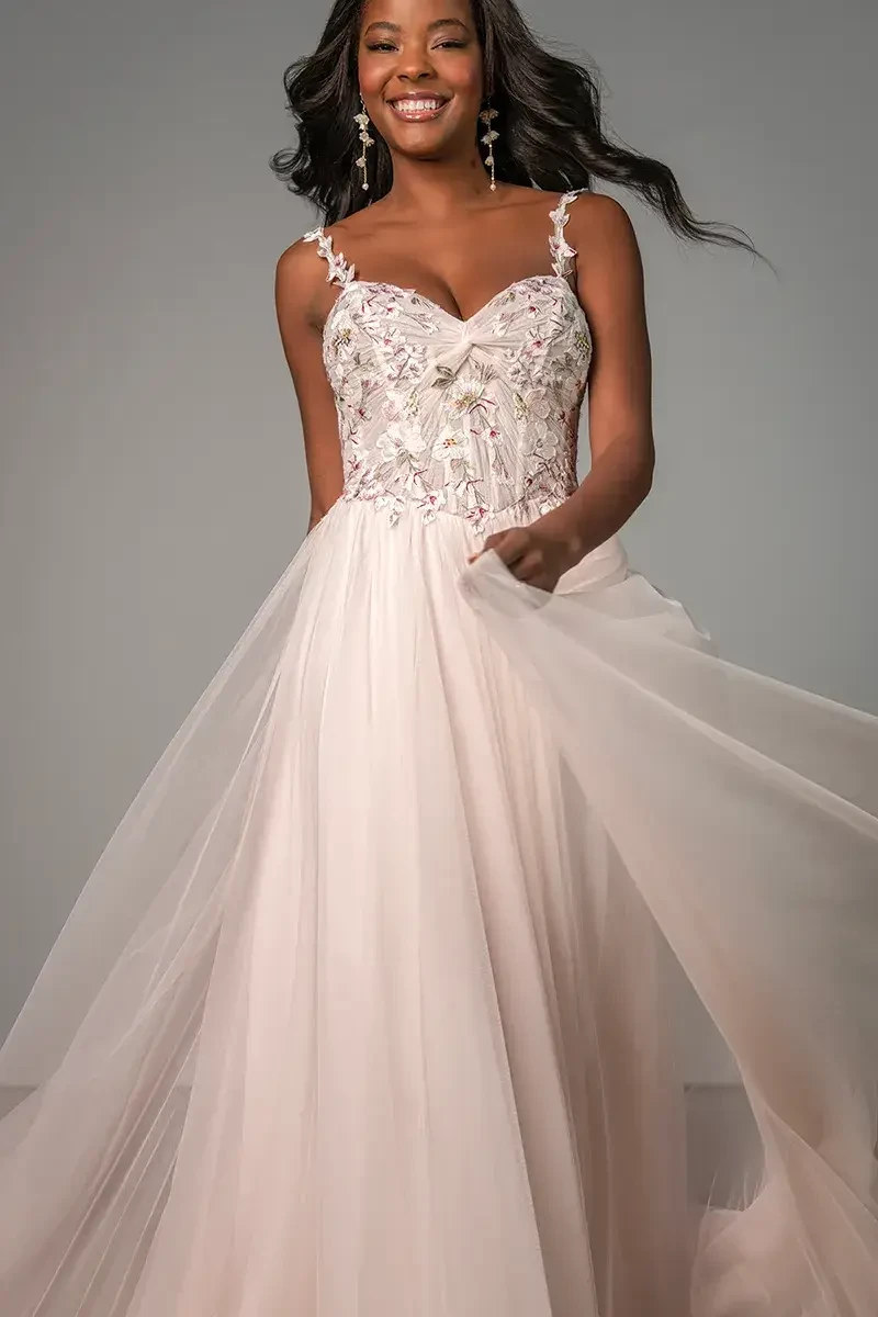 Dress Details We’re Obsessed With Right Now Image
