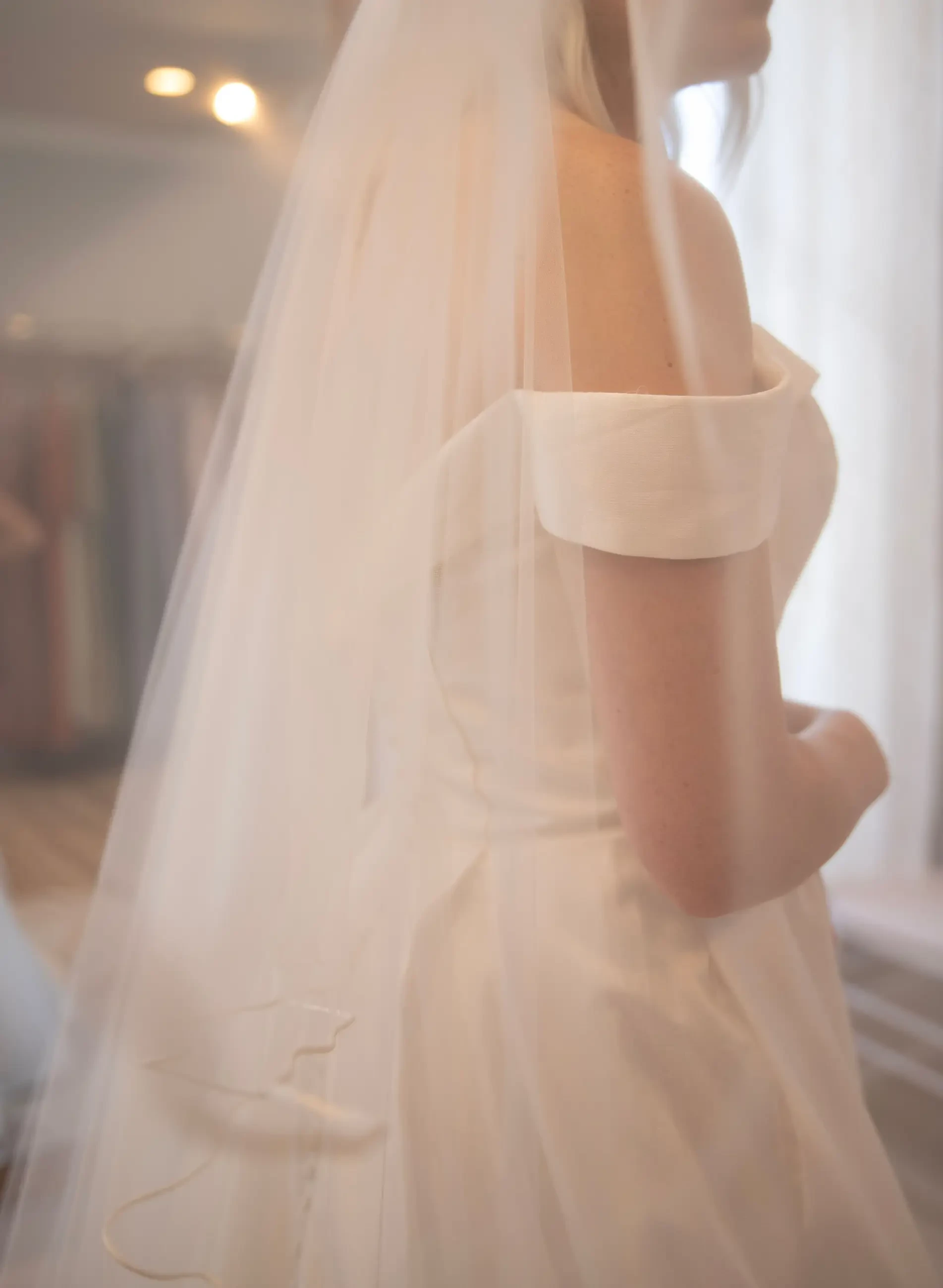 How to Choose the Perfect Veil Length for your Wedding Dress Image