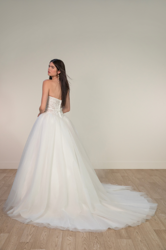 Stella York SY8189 #8 (IV-IV) IVORY LACE AND TULLE OVER IVORY GOWN W IVORY SATIN BELT thumbnail