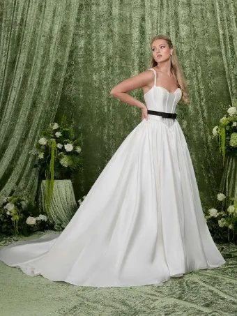 Adrianna Papell Platinum 31363 #0 default Ivory/Black thumbnail