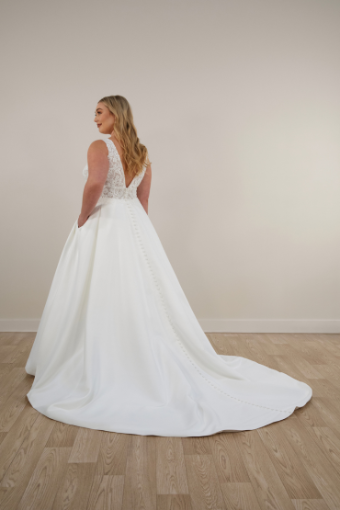 Stella York 7895 #14 default Ivory thumbnail