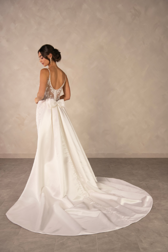 Essense of Australia D4567 #9 (IVIV-PL) Ivory Lace & Tulle over Ivory Gown w Porcelain Tulle Illusion thumbnail