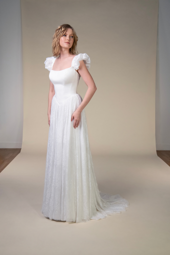 All Who Wander East #10 (IVR) Ivory thumbnail