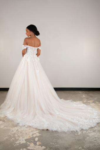 Essense of Australia D4106 #11 Ivory/Biscotti thumbnail