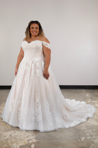 Essense of Australia D4106 #13 Ivory/Biscotti thumbnail